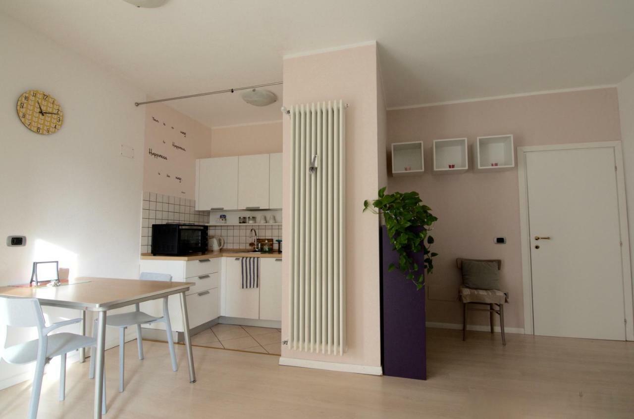 Interno 77 Di Tss' - Appartamento Soleggiato Con Ampie Finestre & Internet Veloce Con Fibra - Perfetto Per Coppie Trento Exterior photo
